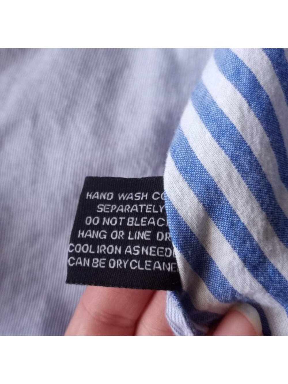 Walter Baker Blue Pinstriped Pattern Top - Picture 5 of 10